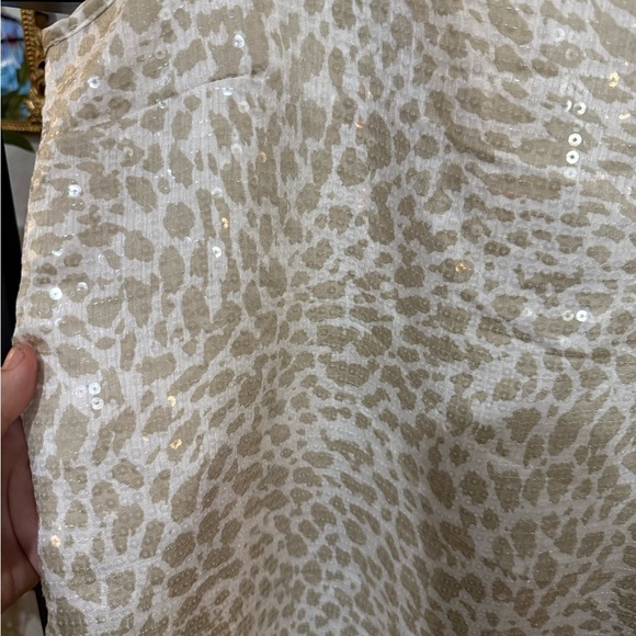 Vince Camuto Tan and Cream Sleeveless Tank Top sequins size small - Picture 3 of 10